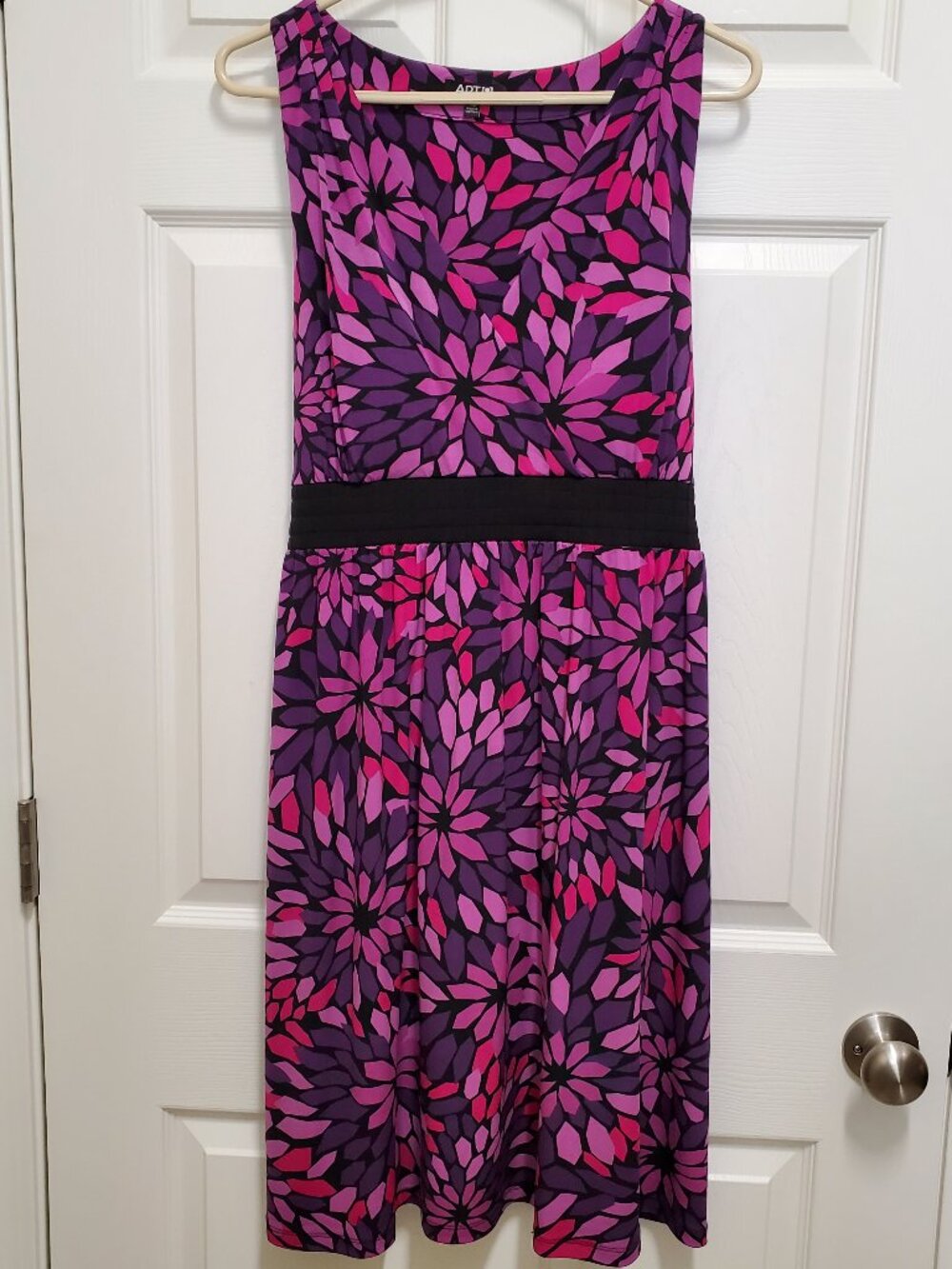 Sleeveless Flowery Summer Dress